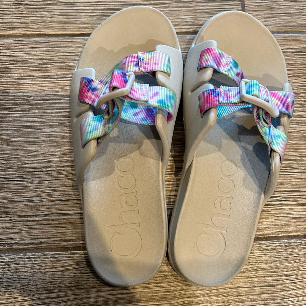 Chaco girl Beige Slide Sandals with Rainbow Tie-Dye Straps
